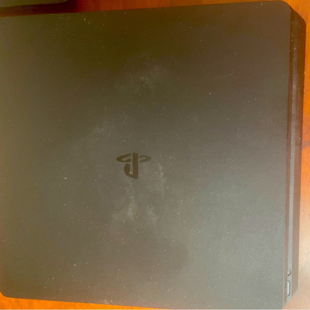 PS4 Console comes with two controllers and original cords